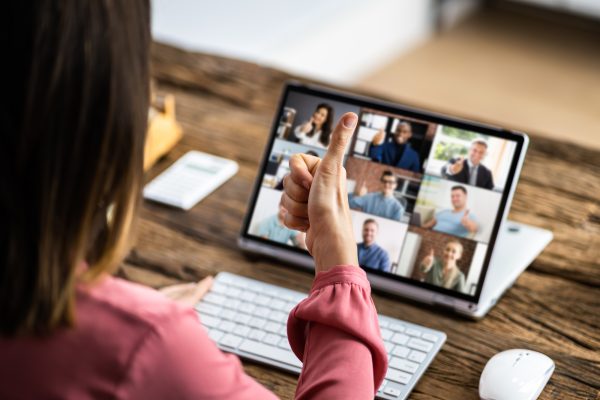 4 Challenges of Managing Remote Teams (And Practical Solutions To Overcome Them) 